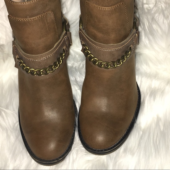 💋CANDIE'S Culver Cognac Ankle Boots💋 - Picture 6 of 8